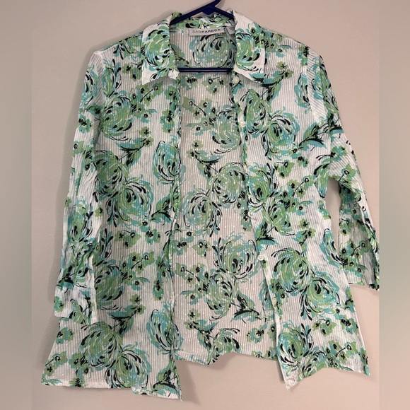Floral Green and White Women's Sheer Top, Size M - Picture 1 of 5